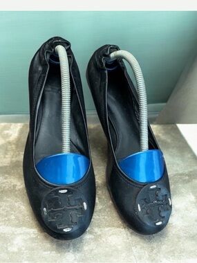 Tory Burch Black Ballerina Logo Skip On Flat Shoes Size 40